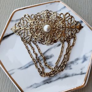 Beautiful Vintage Brooch